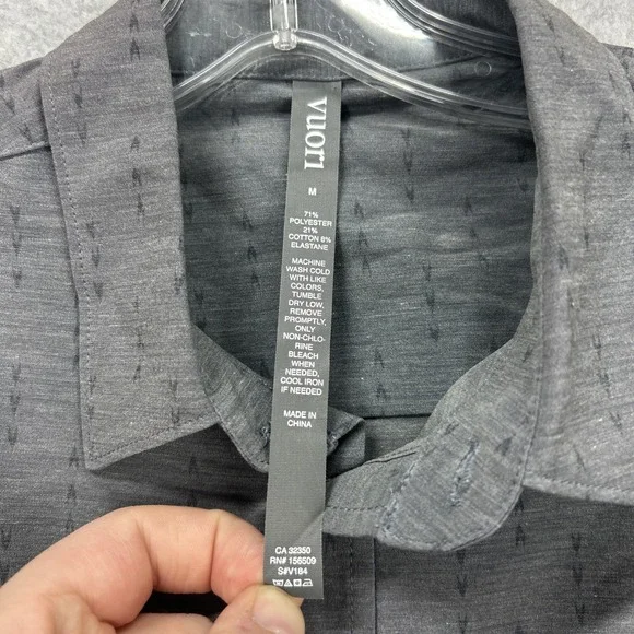 Vuori Shirt Mens Medium Charcoal Arrows Bridge Short Sleeve Button Stretch NEW - Picture 4 of 7